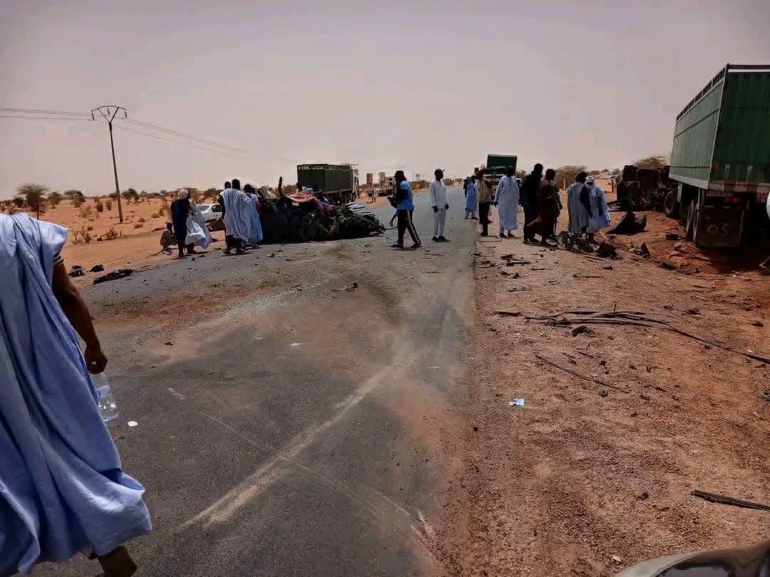 وفاة شخصين وإصابة ثلاثة في حادث تصادم بين سيارة وشاحنة عند "كندلك"