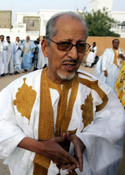 الرئيس السابق سيدي محمد ولد الشيخ عبدالله